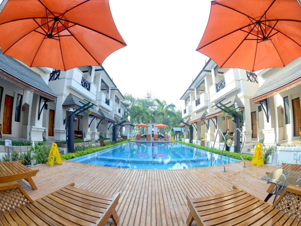 Shwe Taung Tan Hotel - Lake View Monywa Exteriör bild