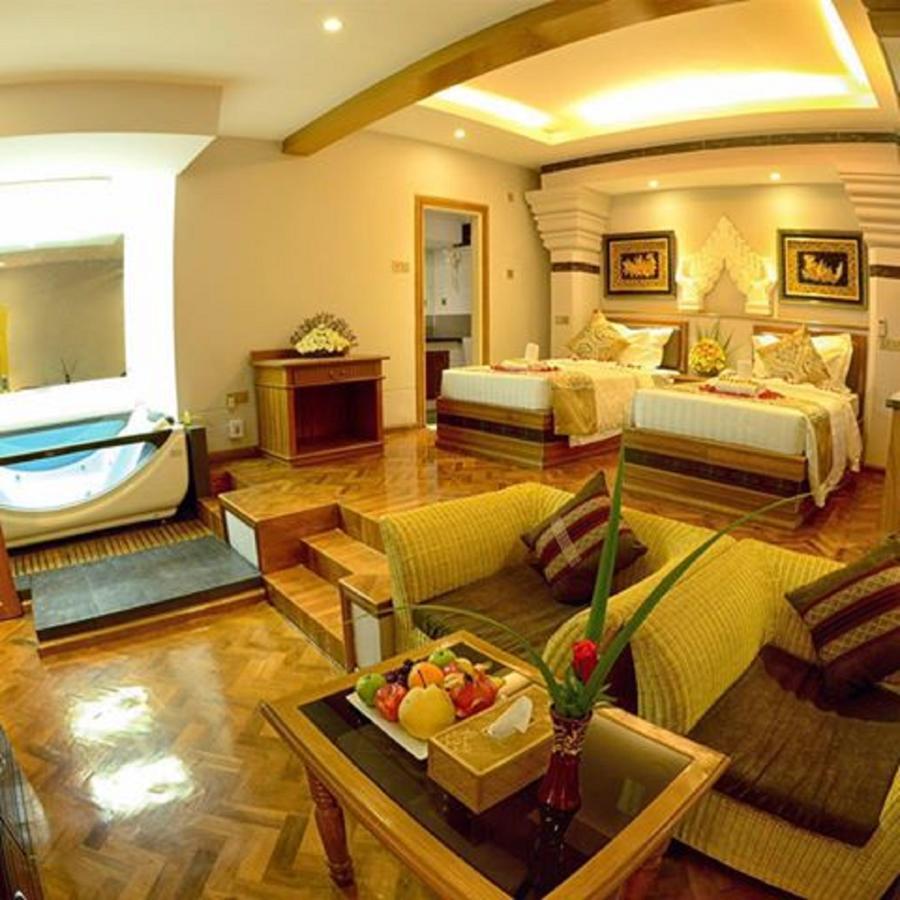 Shwe Taung Tan Hotel - Lake View Monywa Exteriör bild