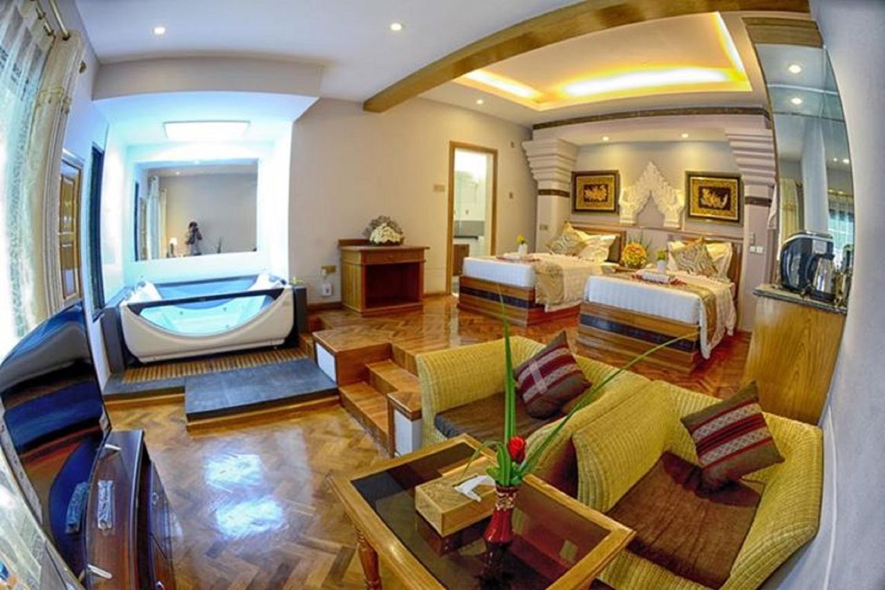 Shwe Taung Tan Hotel - Lake View Monywa Exteriör bild