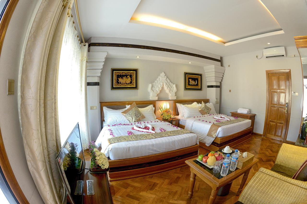 Shwe Taung Tan Hotel - Lake View Monywa Exteriör bild